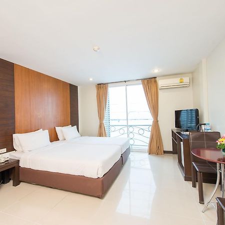 Hotel Tara Monte Bangkok Esterno foto