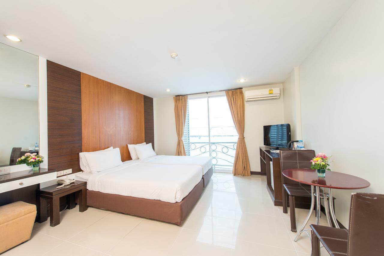 Hotel Tara Monte Bangkok Esterno foto